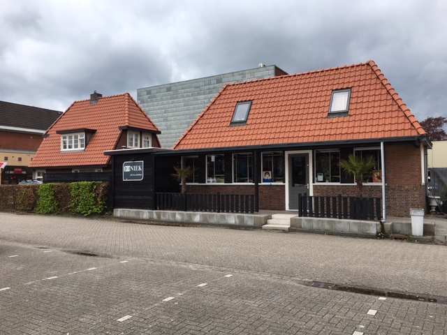 Kledingwinkel 10Niek damesmode voor Grote maten en kleine maten